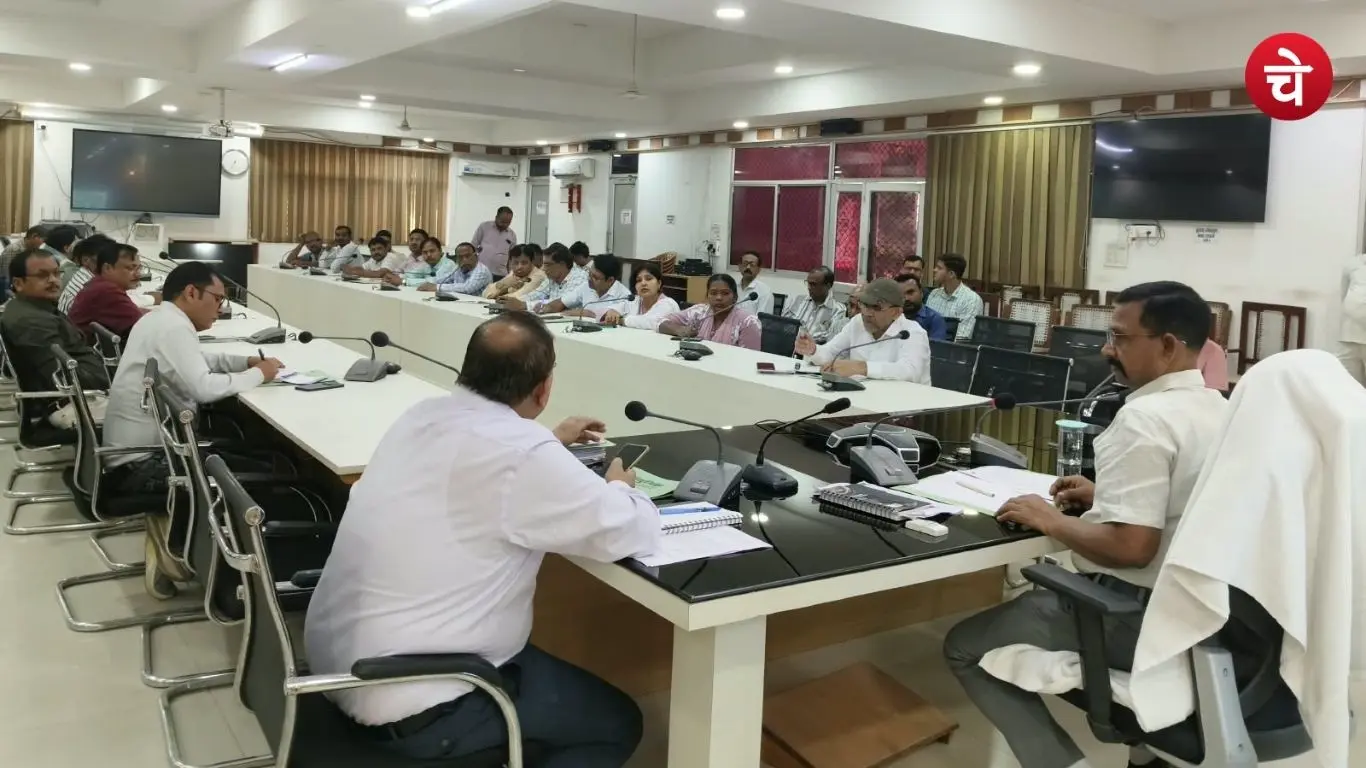 In Hamirpur, preparations for the campaign were discussed during a meeting